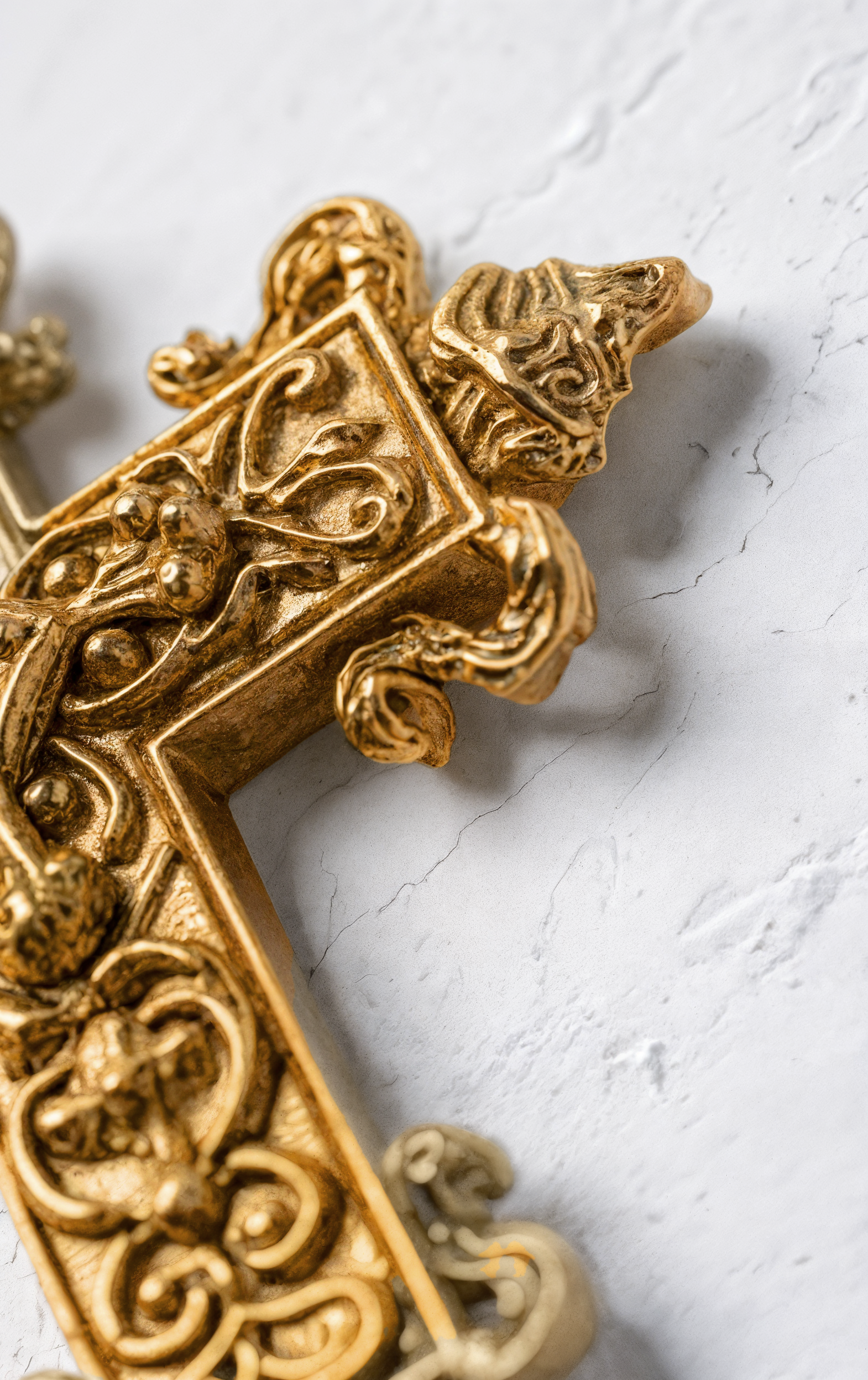 "Eye of Passion" Cross Pendant image 5