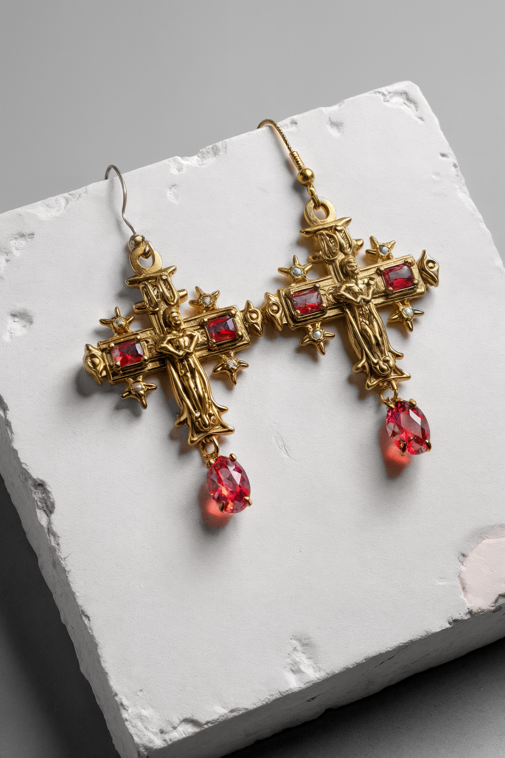 pontiusdid earring 1